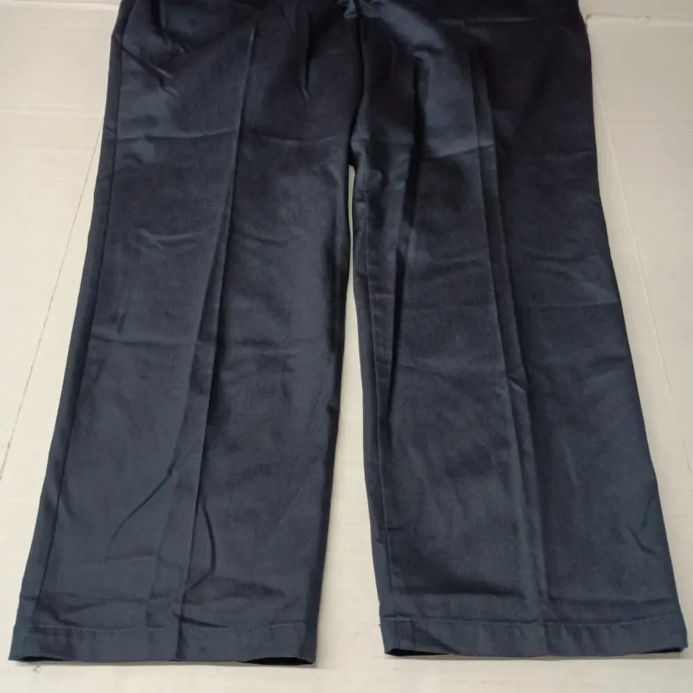 Dockers Signature Khakis Men's Size 46x32 Navy‎ Blue Classic Fit Cotton